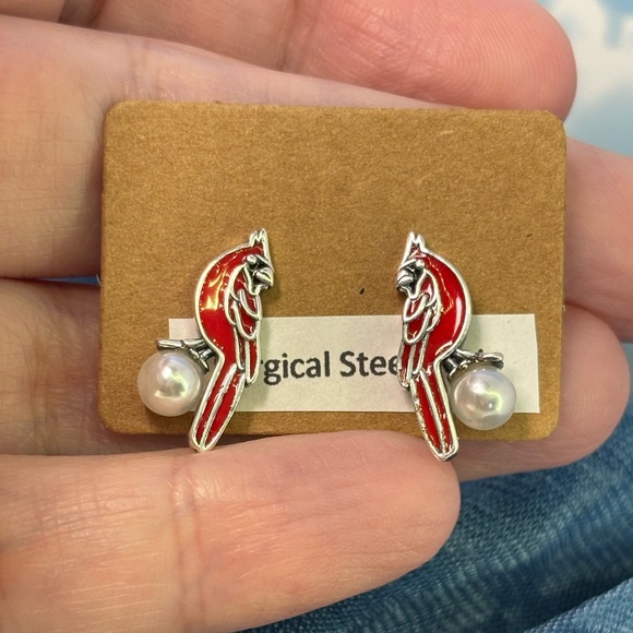 Red Cardinal Bird Earrings with Pearl Accent - Picture 1 of 5